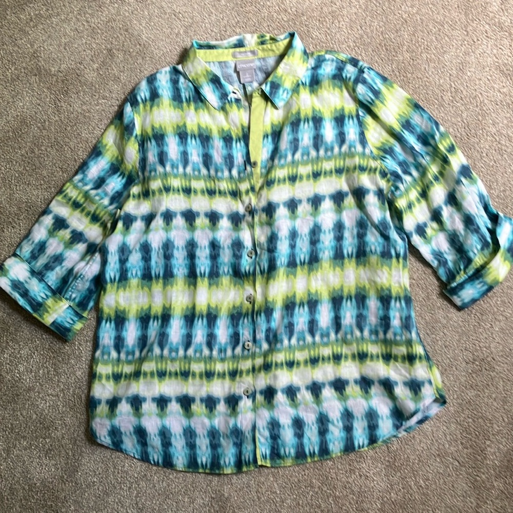 Chico’s blouse top no iron tie dyed 3/4 cuffed sleeve collar linen blue green M